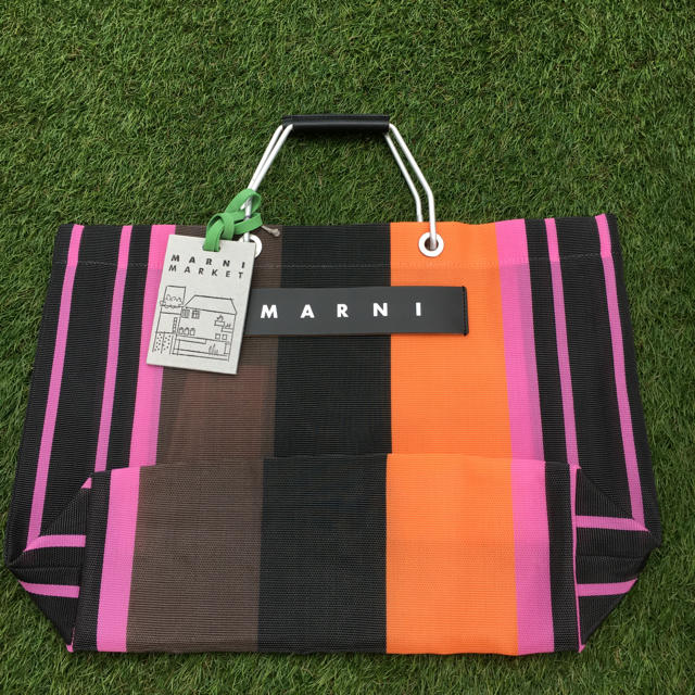 愛用 【新品未使用】新色マルニMARNI ピンク カフェマーケットストライプバッグ トートバッグ