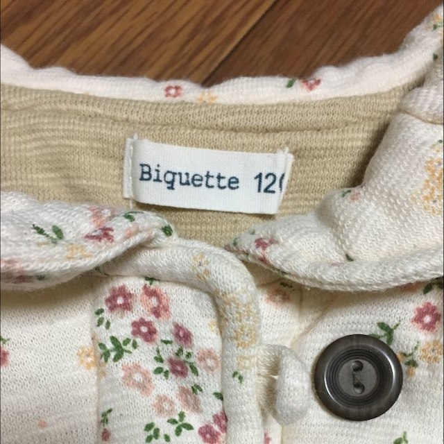 Biquette(ビケット)のビケット ベスト 100〜110 キッズ/ベビー/マタニティのキッズ服女の子用(90cm~)(ジャケット/上着)の商品写真