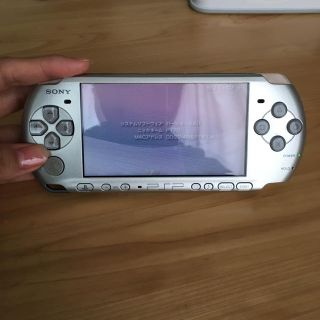 プレイステーションポータブル(PlayStation Portable)のpsp3000 (携帯用ゲーム機本体)