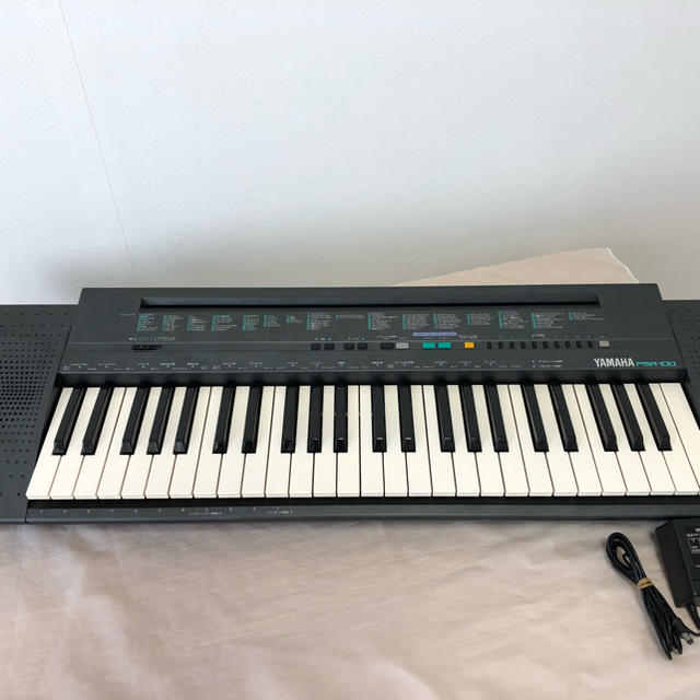 ヤマハ(ヤマハ)の『YAMAHA キーボード ポータトーン PSR-100』 楽器の鍵盤楽器(キーボード/シンセサイザー)の商品写真