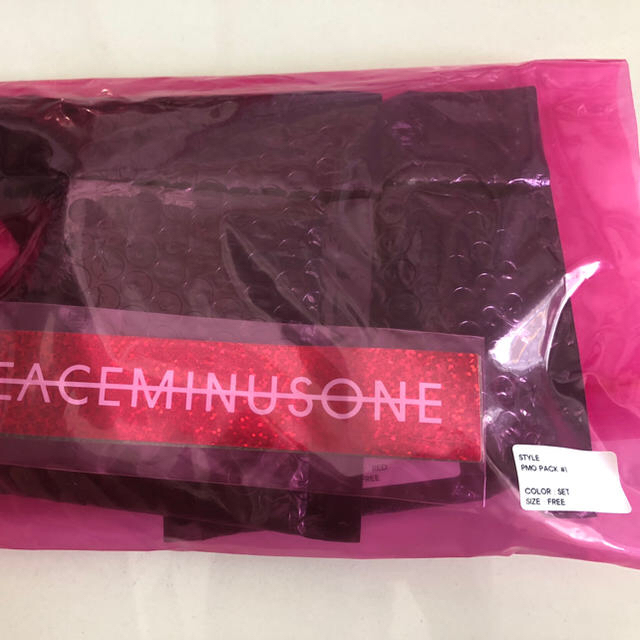 PEACEMINUSONE(ピースマイナスワン)のpeaceminusone クリップ エンタメ/ホビーのタレントグッズ(アイドルグッズ)の商品写真