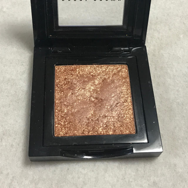 BOBBI BROWN(ボビイブラウン)のボビィブラウン スパークルアイシャドウ ゴールデンピーチ 31 コスメ/美容のベースメイク/化粧品(アイシャドウ)の商品写真