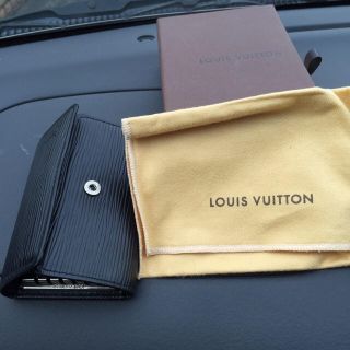 ルイヴィトン(LOUIS VUITTON)のルイヴィトン エピ 5連キーケース(キーケース)