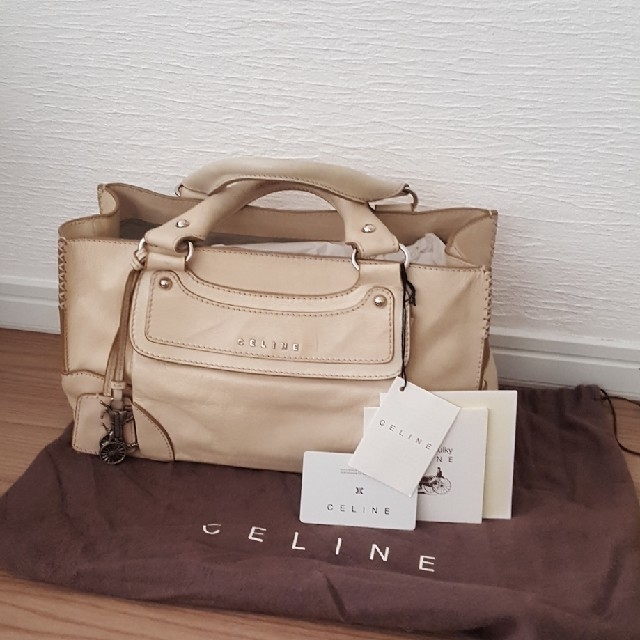 celine(セリーヌ)のセリーヌ♡レザー ブギーバッグ レディースのバッグ(ハンドバッグ)の商品写真