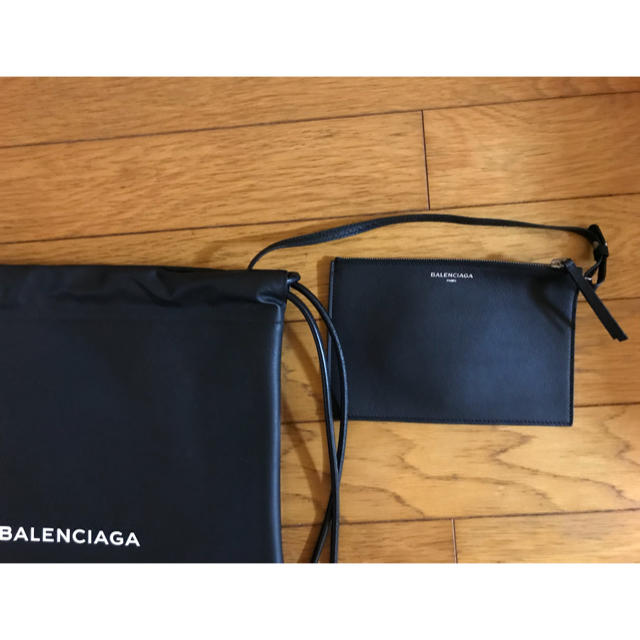 Balenciaga(バレンシアガ)の【新品 未使用】Balenciaga エブリデイ ドローストリング バックパック レディースのバッグ(リュック/バックパック)の商品写真