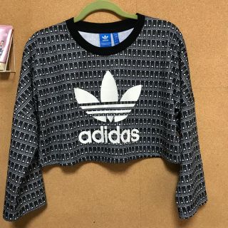 アディダス(adidas)のアディダス ショート丈トップス(カットソー(長袖/七分))