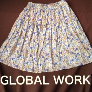 シュカ(shuca)のGLOBAL WORK小花柄スカート♡(ミニスカート)