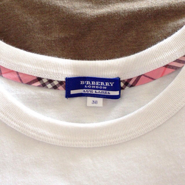 BURBERRY(バーバリー)のmaimai様お取り置き中です レディースのトップス(Tシャツ(半袖/袖なし))の商品写真