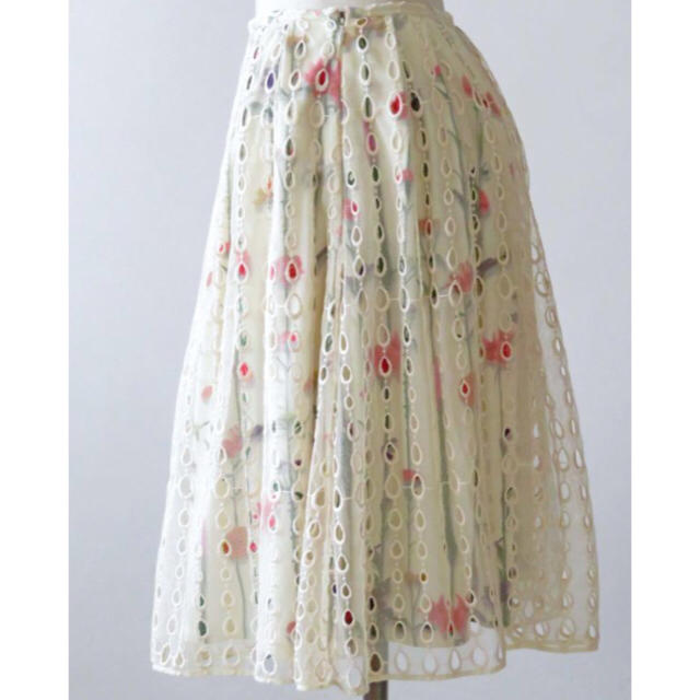 Sybilla(シビラ)のシビラの膝丈スカート(Mサイズ) レディースのスカート(ひざ丈スカート)の商品写真
