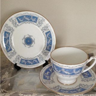 ロイヤルアルバート(ROYAL ALBERT)のイギリス ビンテージ コールポート 天使 カップ&ソーサー サイドプレート(グラス/カップ)