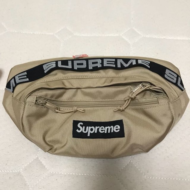 Supreme(シュプリーム)の【Supreme】 Waist Bag Tan 茶色 ベージュ ウエストバッグ メンズのバッグ(ボストンバッグ)の商品写真