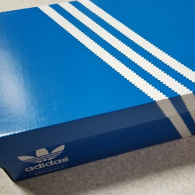 adidas(アディダス)のアディダス　adidas　ORIGINALS 空き箱　キャンパスシューズボックス レディースの靴/シューズ(スニーカー)の商品写真