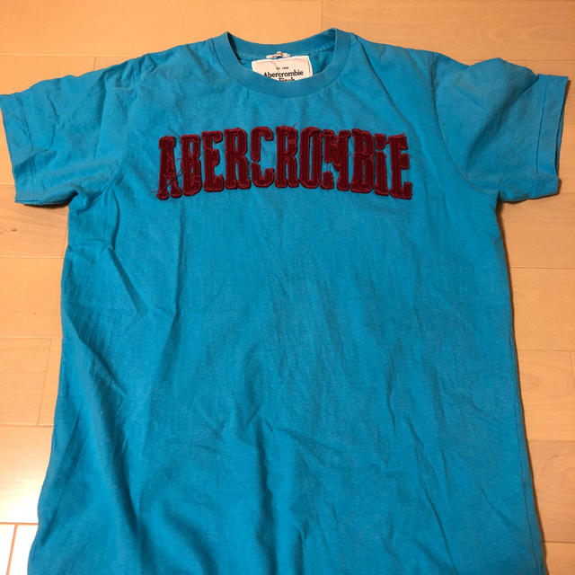 Abercrombie&Fitch(アバクロンビーアンドフィッチ)の★アバクロ メンズＴシャツ Lサイズ メンズのトップス(Tシャツ/カットソー(半袖/袖なし))の商品写真