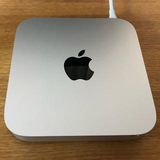 アップル(Apple)のmac mini(デスクトップ型PC)