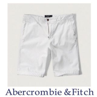 アバクロンビーアンドフィッチ(Abercrombie&Fitch)の【未使用】アバクロ✨白ハーフパンツ(ショートパンツ)