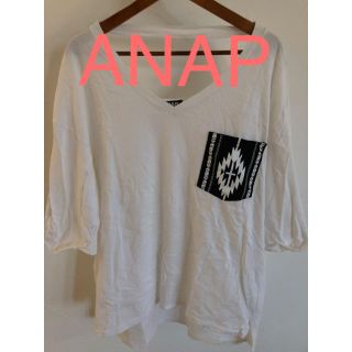 アナップ(ANAP)のANAP オルテガ柄ポケットTシャツ(Tシャツ(半袖/袖なし))