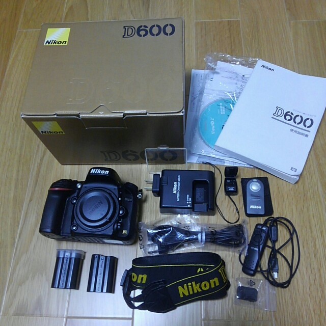 専用　Nikon D600　良品　ニコン