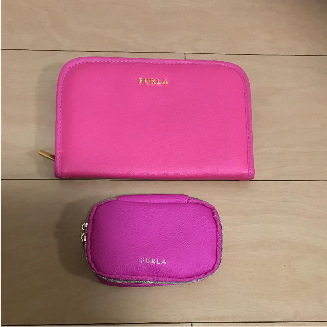 Furla(フルラ)のフルラ マルチケースのみ レディースのファッション小物(ポーチ)の商品写真