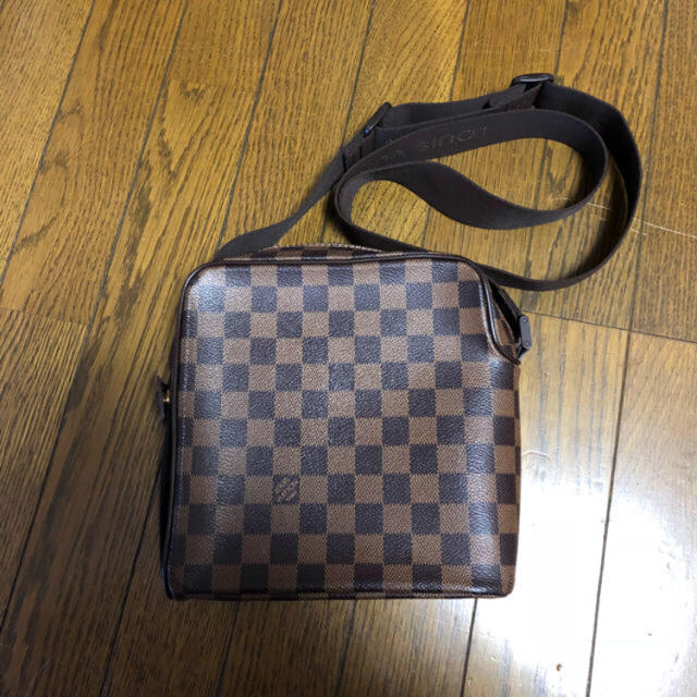 LOUISVUITTON