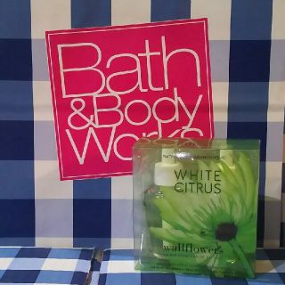 バスアンドボディーワークス(Bath & Body Works)のバスアンドボディワークス ウォールフラワー ホワイトシトラス(アロマオイル)