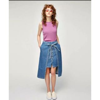 マウジー(moussy)のmoussy デニムスカート(ひざ丈スカート)