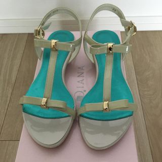 ダイアナ(DIANA)の【新品・未使用】DIANA サンダル（23.５㎝）(サンダル)