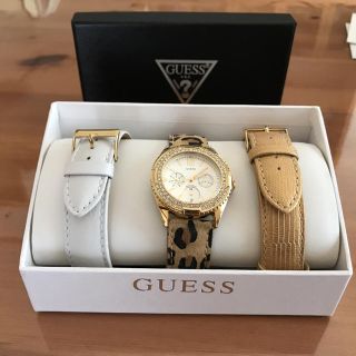 ゲス(GUESS)の美品 guess ハワイ購入 ベルト3種類付き時計(腕時計)