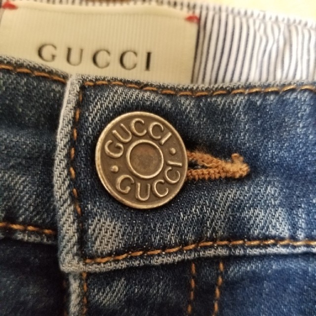 Gucci(グッチ)のkikiさま専用　GUCCIチルドレン　ハーフデニム5A キッズ/ベビー/マタニティのキッズ服男の子用(90cm~)(パンツ/スパッツ)の商品写真