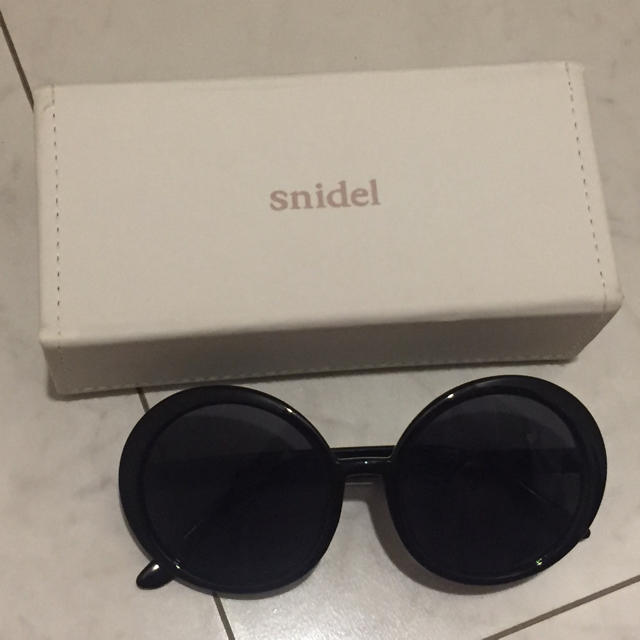 SNIDEL(スナイデル)のスナイデル サングラス レディースのファッション小物(サングラス/メガネ)の商品写真