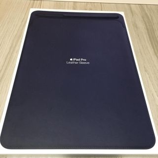 アップル(Apple)のiPad pro 10.5用 純正 leather sleeve ケース(iPadケース)