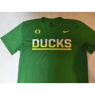 ナイキ(NIKE)のナイキ【DRI FIT】 【OREGON DUCKS】ロゴプリント T US L(アメリカンフットボール)