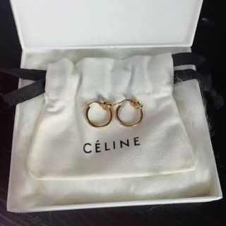 セリーヌ(celine)の新品未使用 セリーヌ ノット フープ ピアス(ピアス)