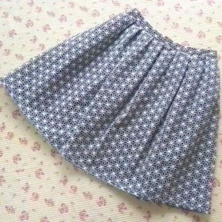 トッカ(TOCCA)の【極美】 トッカ TOCCA 刺繍 スカート 4 花柄 W64(ひざ丈スカート)