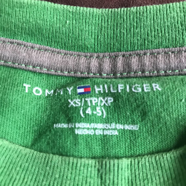 TOMMY HILFIGER(トミーヒルフィガー)の【トミーヒルフィガー 4-5才用】サッカー柄Ｔシャツ キッズ/ベビー/マタニティのキッズ服男の子用(90cm~)(Tシャツ/カットソー)の商品写真