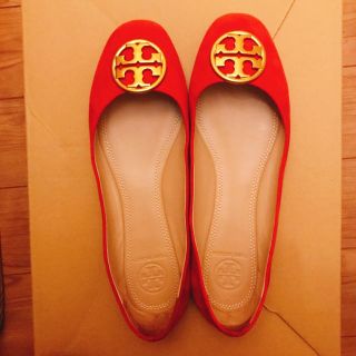 トリーバーチ(Tory Burch)のトリーバーチ フラットシューズ  スエード素材 レッド(バレエシューズ)