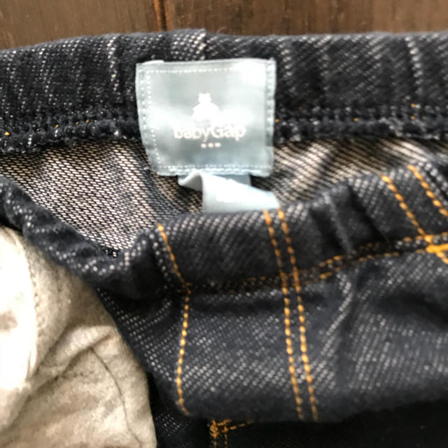 babyGAP(ベビーギャップ)のベビーギャップ レギンスパンツ 2枚セット キッズ/ベビー/マタニティのベビー服(~85cm)(パンツ)の商品写真