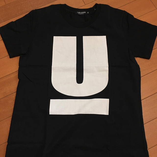 UNDERCOVER(アンダーカバー)の【新品・未使用品】 UNDER COVER アンダーカバー  Ｔシャツ 黒 XS レディースのトップス(Tシャツ(半袖/袖なし))の商品写真