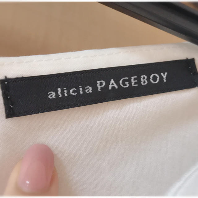 PAGEBOY(ページボーイ)のPAGEBOY 白コットンワンピース レディースのワンピース(ロングワンピース/マキシワンピース)の商品写真