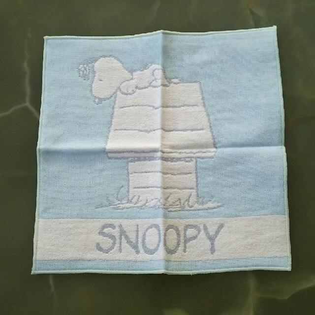 SNOOPY(スヌーピー)のスヌーピー ハンドタオル エンタメ/ホビーのアニメグッズ(タオル)の商品写真