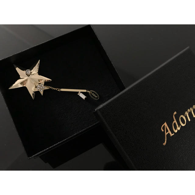 Adorn スターピアス 新品未使用 星