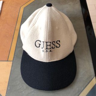 ゲス(GUESS)のGUESS    キャップ       帽子   ベージュ(キャップ)