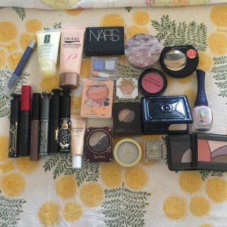 ナーズ(NARS)のメイク用品 (コフレ/メイクアップセット)