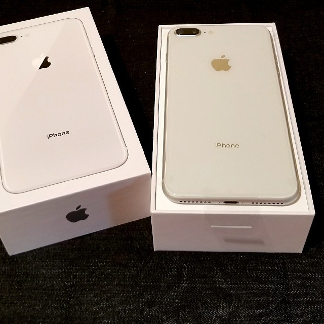 iPhone8 au 64GB Silva