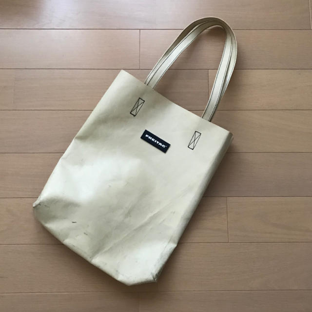 FREITAG(フライターグ)の【送料込】Freitag フライターグ トート オフホワイト レディースのバッグ(トートバッグ)の商品写真