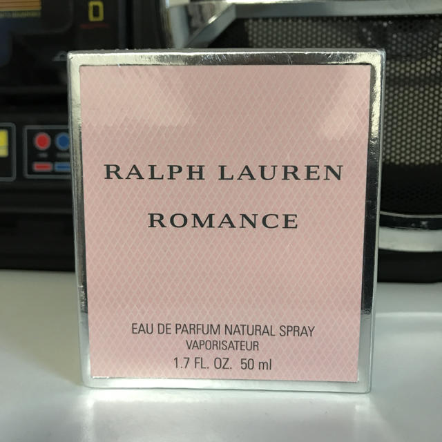 Ralph Lauren(ラルフローレン)の未開封 Ralph Lauren Romance 50ml コスメ/美容の香水(香水(女性用))の商品写真