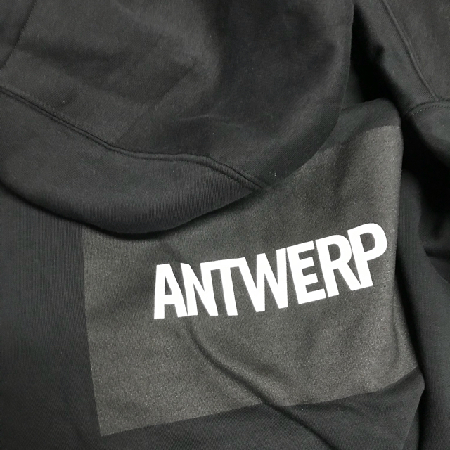 RAF SIMONS(ラフシモンズ)の新品 VIER Antwerp Zip Hoodie パーカー 黒  メンズのトップス(パーカー)の商品写真