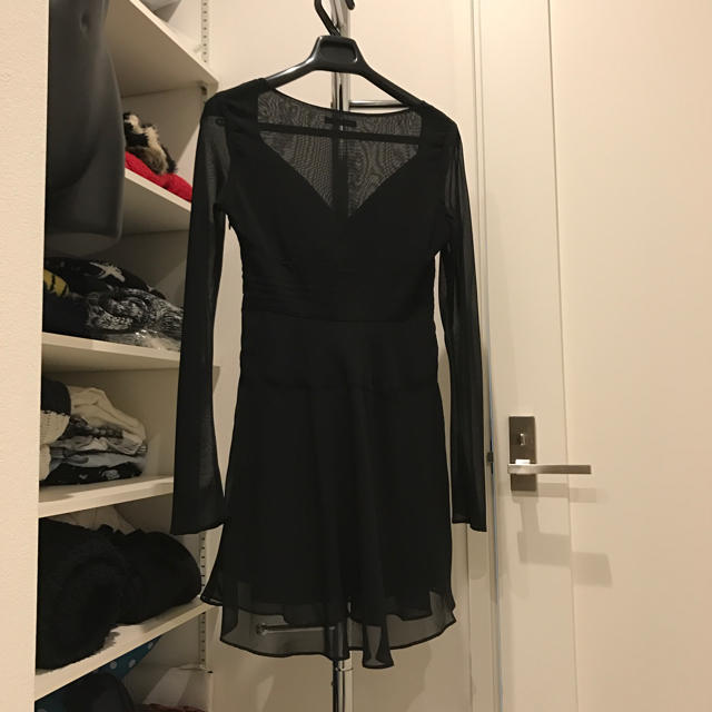 SLY(スライ)のSLY ミニ ドレス 長袖 シフォン ブラック レディースのフォーマル/ドレス(ミニドレス)の商品写真