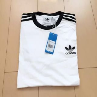 アディダス(adidas)の【限定値下げ】adidasアディダス ストライプロゴ入りＴシャツ 半袖(Tシャツ/カットソー(半袖/袖なし))