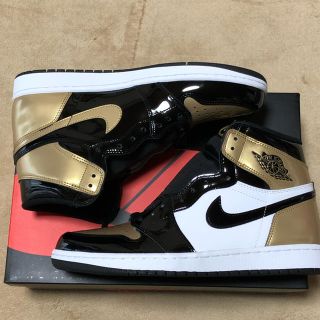 ナイキ(NIKE)の28 国内新品 AIR JORDAN 1 NRG エアジョーダン1 ゴールド 金(スニーカー)