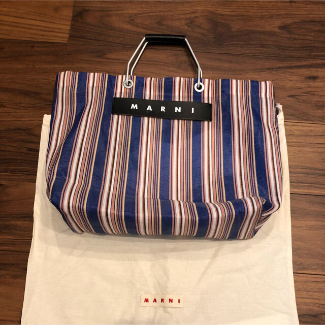 Marni(マルニ)の完売品 マルニ フラワーカフェ ストライプ バッグ トートバッグ レディースのバッグ(トートバッグ)の商品写真